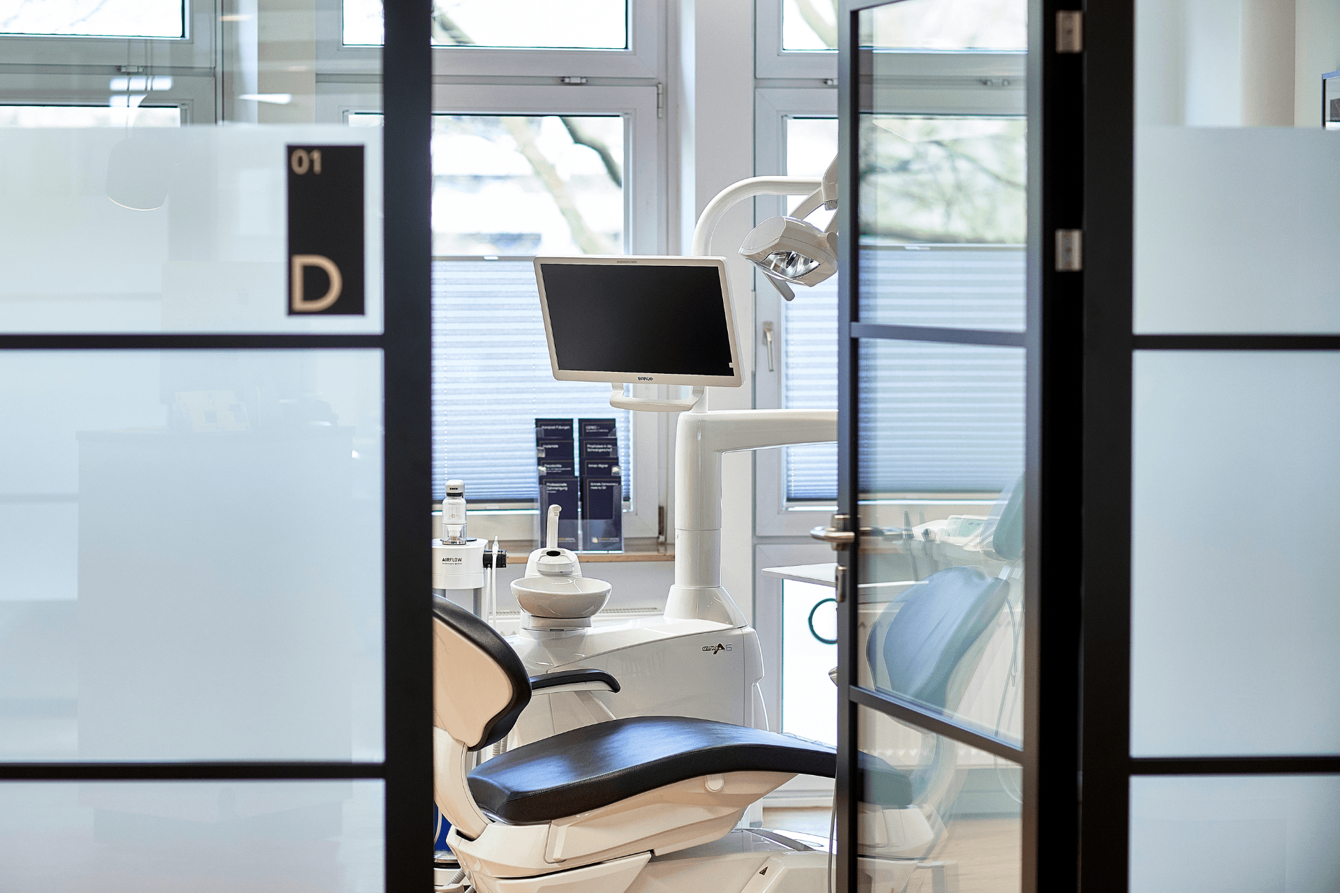 Behandlungszimmer von Quaree Dental in Hamburg